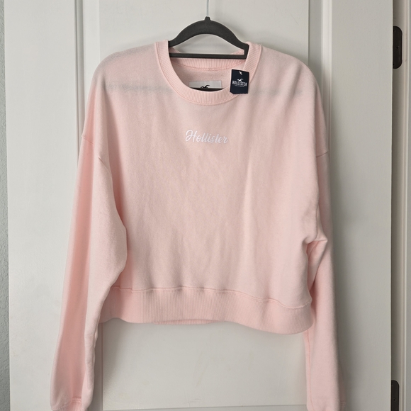 NWT- Hollister Pale Pink Cropped Crewneck Lightweight Sweatshirt Size Small - Picture 2 of 9
